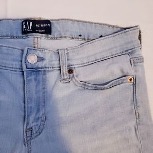 Lightwash Raw Hem Skinny Jeans